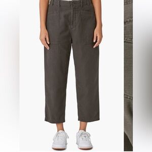 Lucky Brand-easy pocket utility pant.
Worn 1-2 times